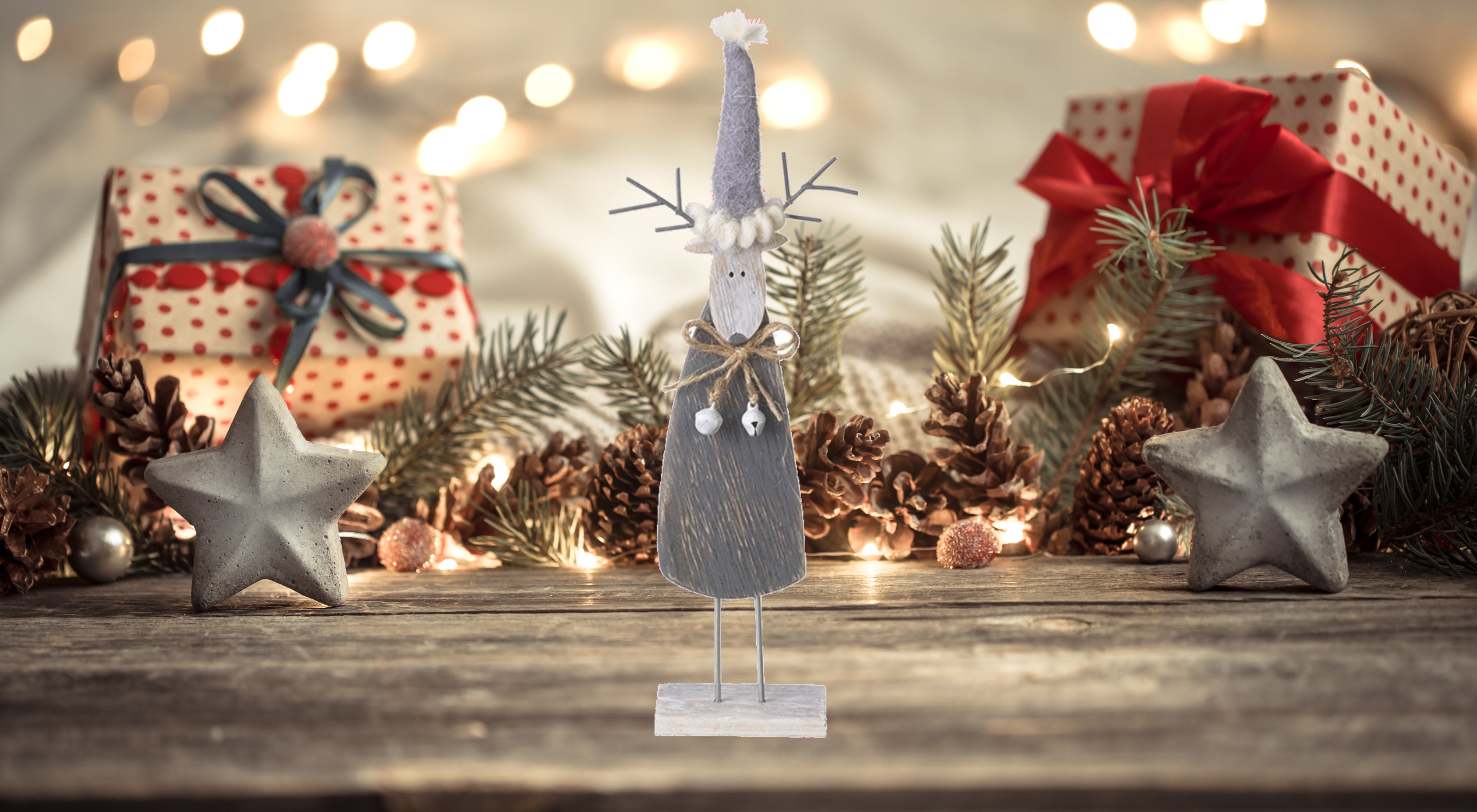 Wooden Reindeer Decoration